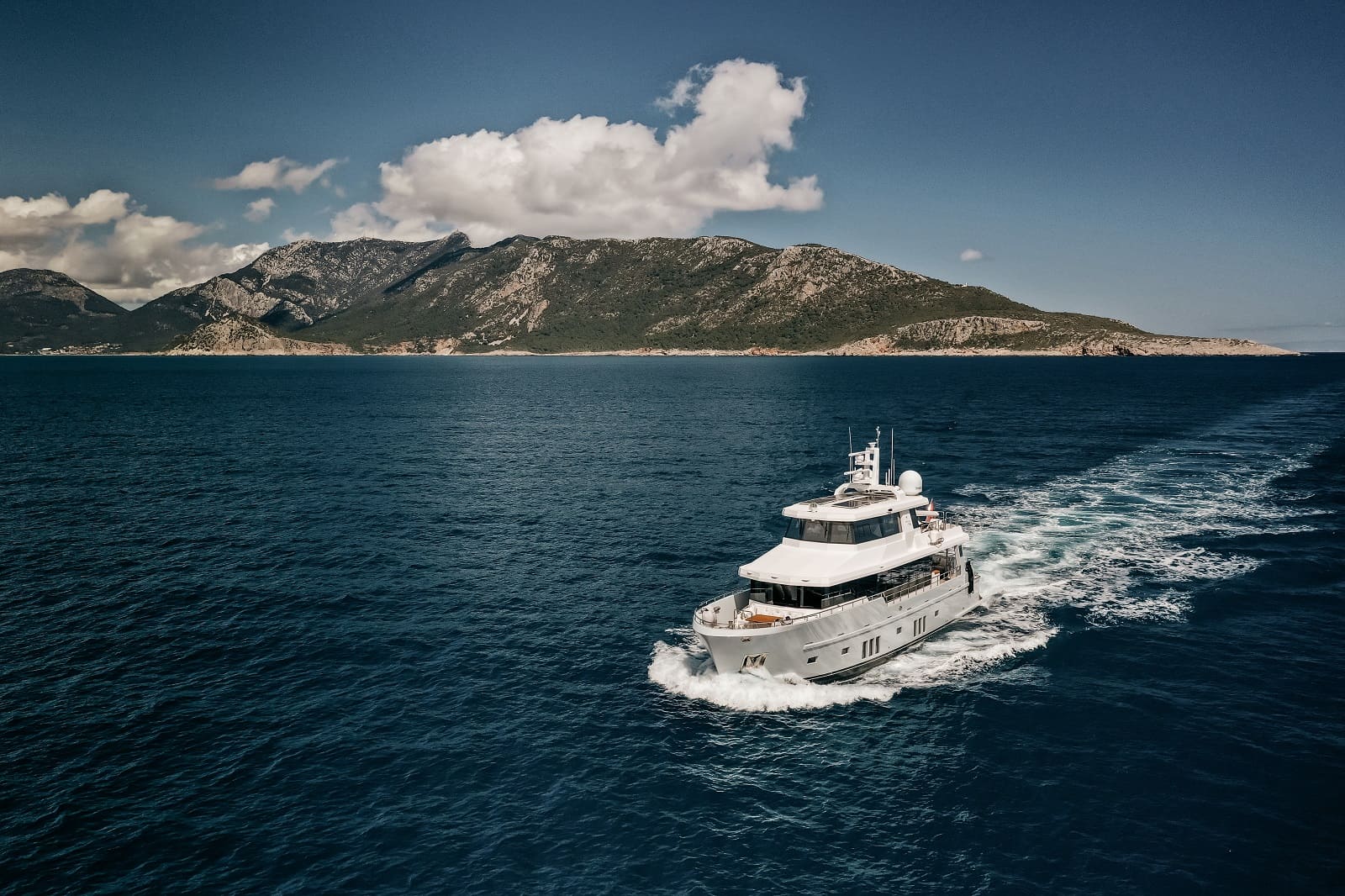 Bering Yachts presents B76, a steel under-24-meter expedition yacht