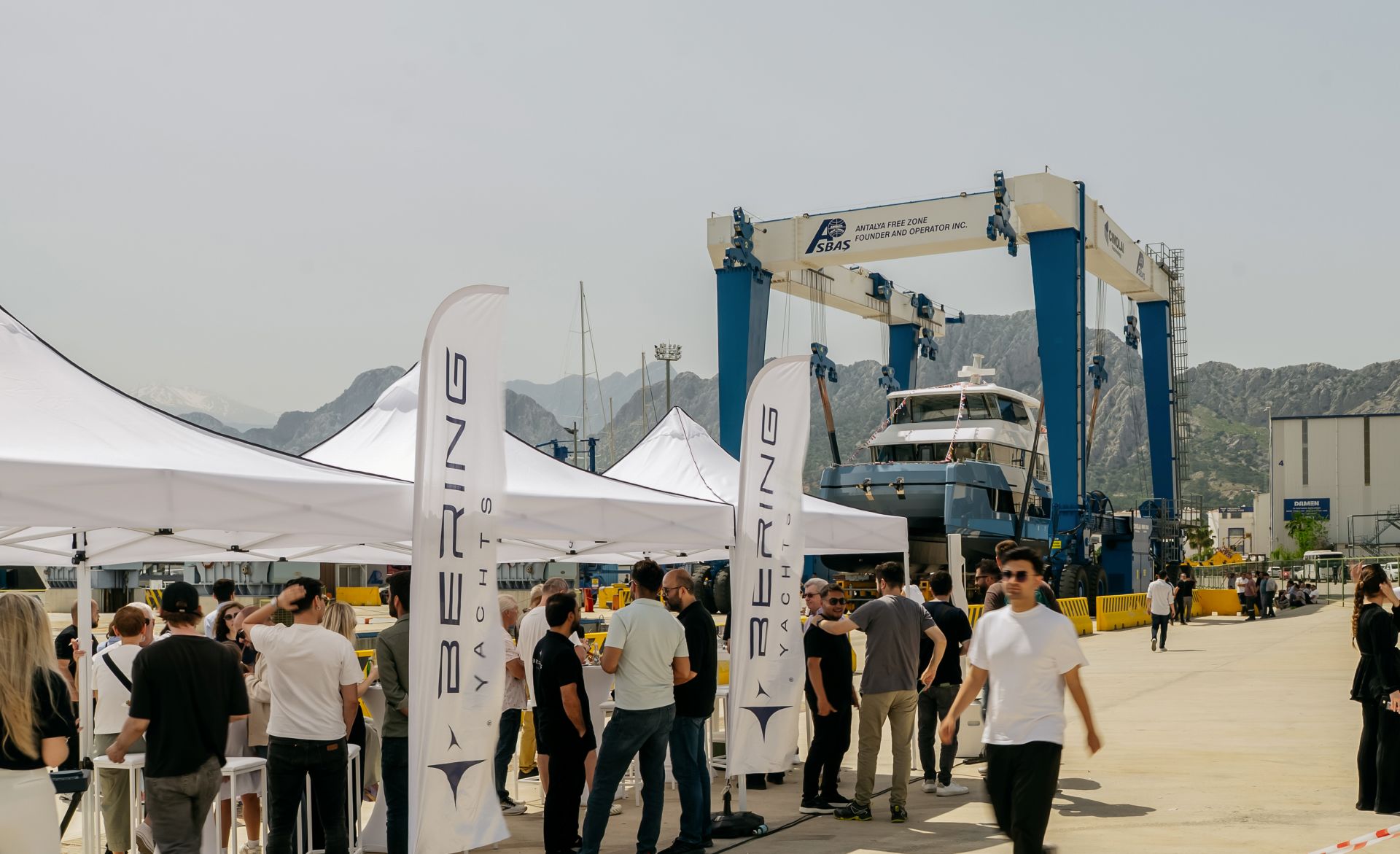 Bering Explorer Catamaran BC60 First Hull Successfully Launched