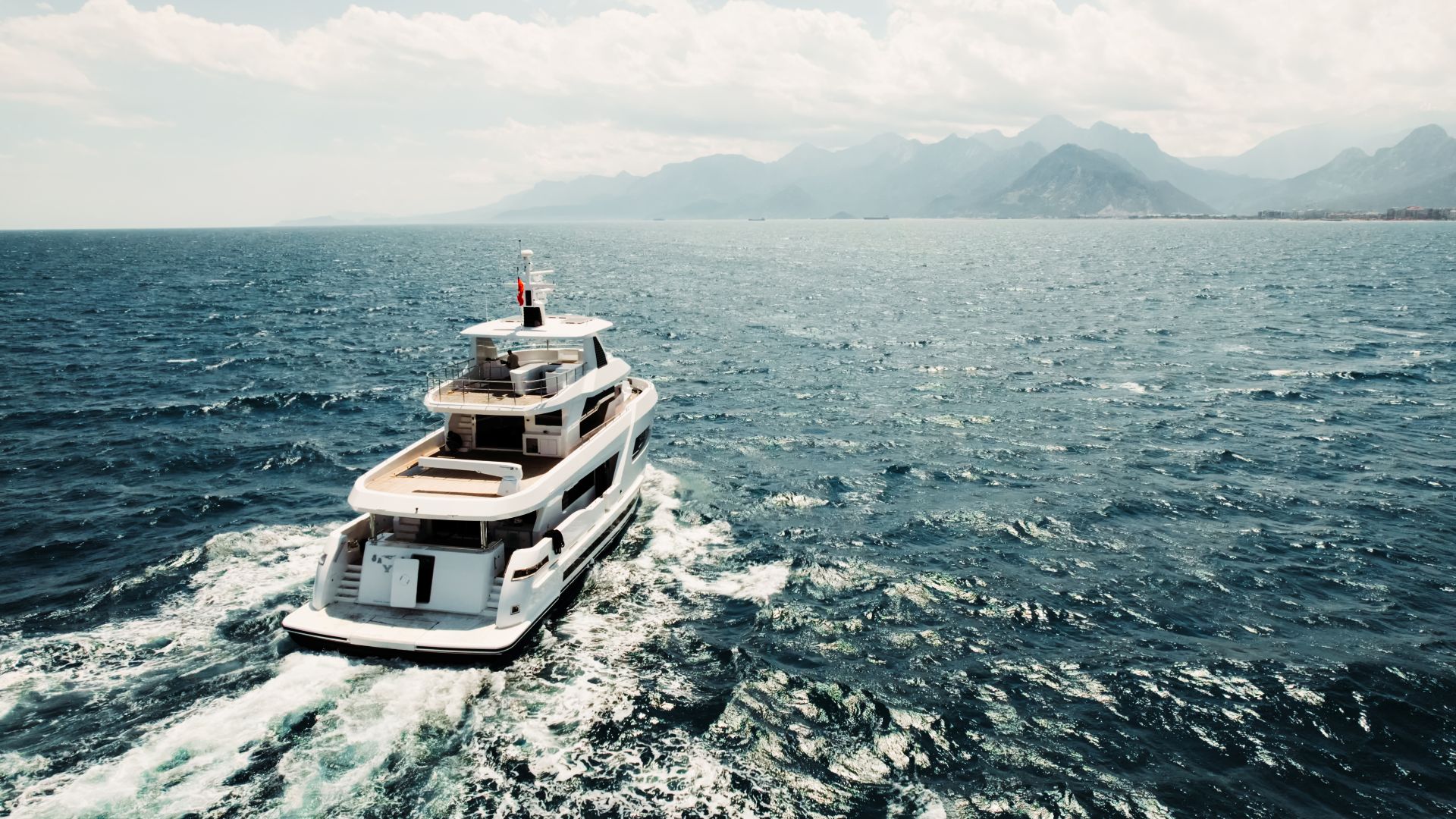 Bering 88 Sea Trial: First Test Results of The Most Popular Bering Explorer