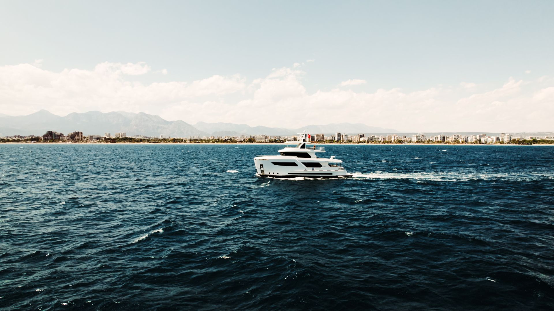 Bering 88 Sea Trial: First Test Results of The Most Popular Bering Explorer